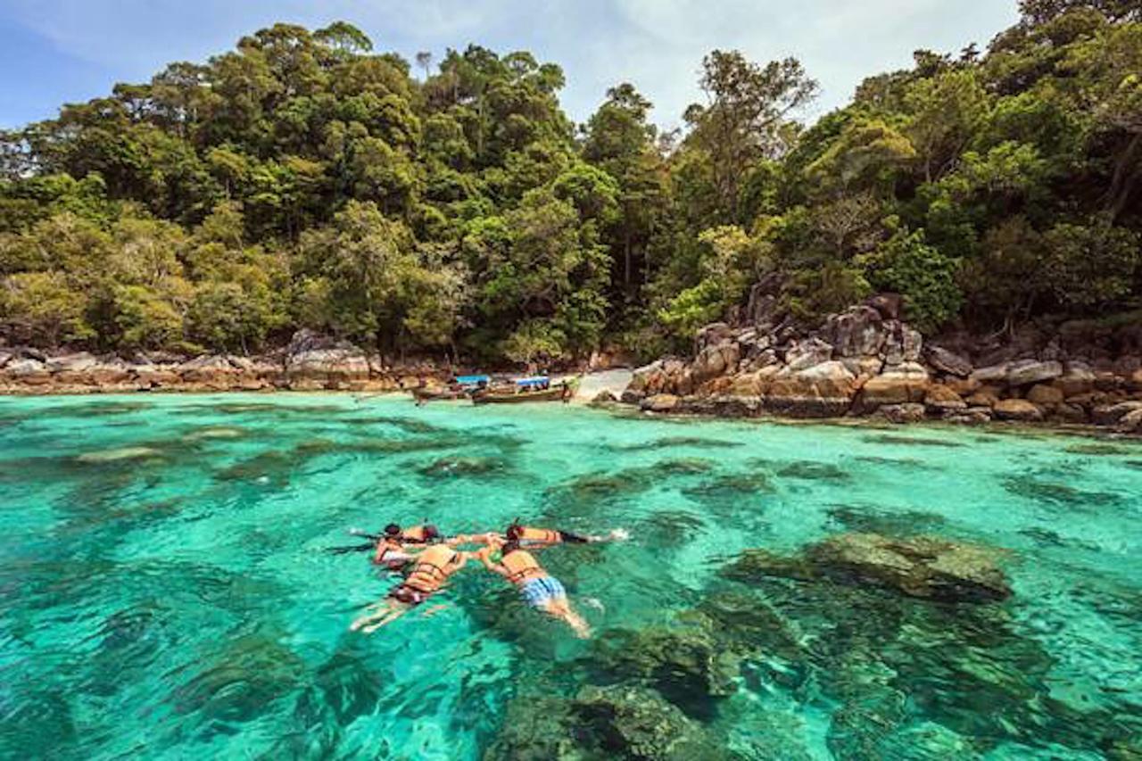 Hotel Bayview Sunset Koh Lipe Zewnętrze zdjęcie